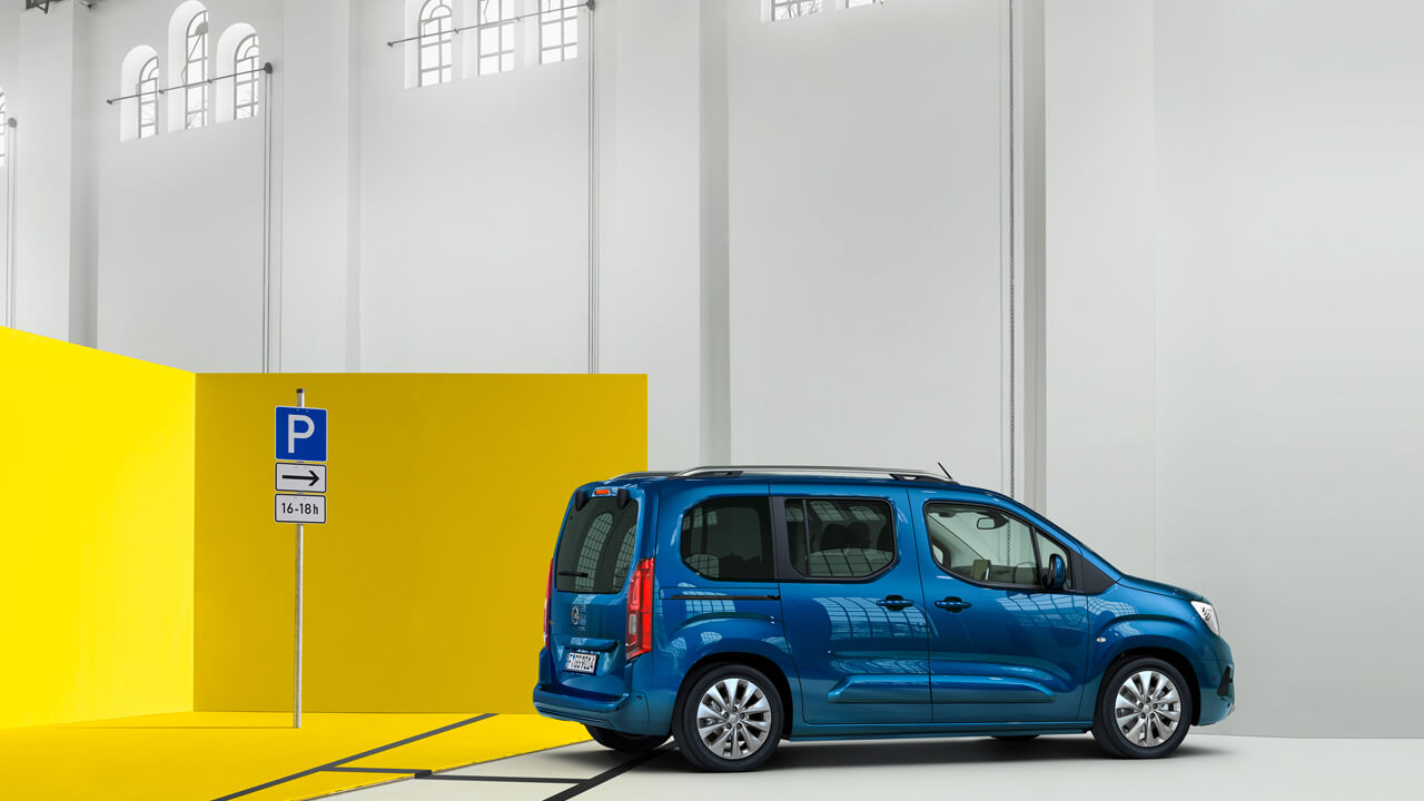 Opel Combo-e Life - Bezpečnost - Pokročilý parkovací asistent Opel Combo-e Life