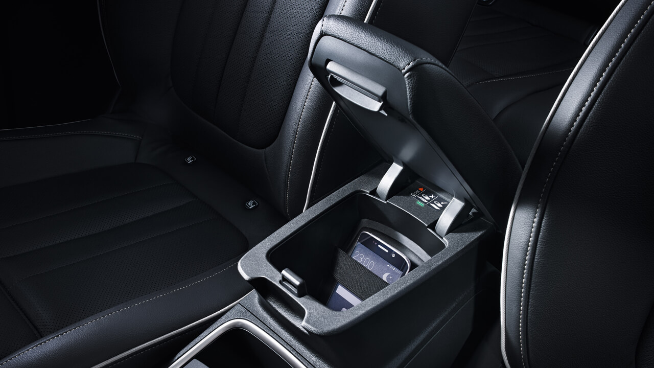 Opel Crandland Hybrid - Navigace - Bezdrátové nabíjení Opel Crandland Hybrid