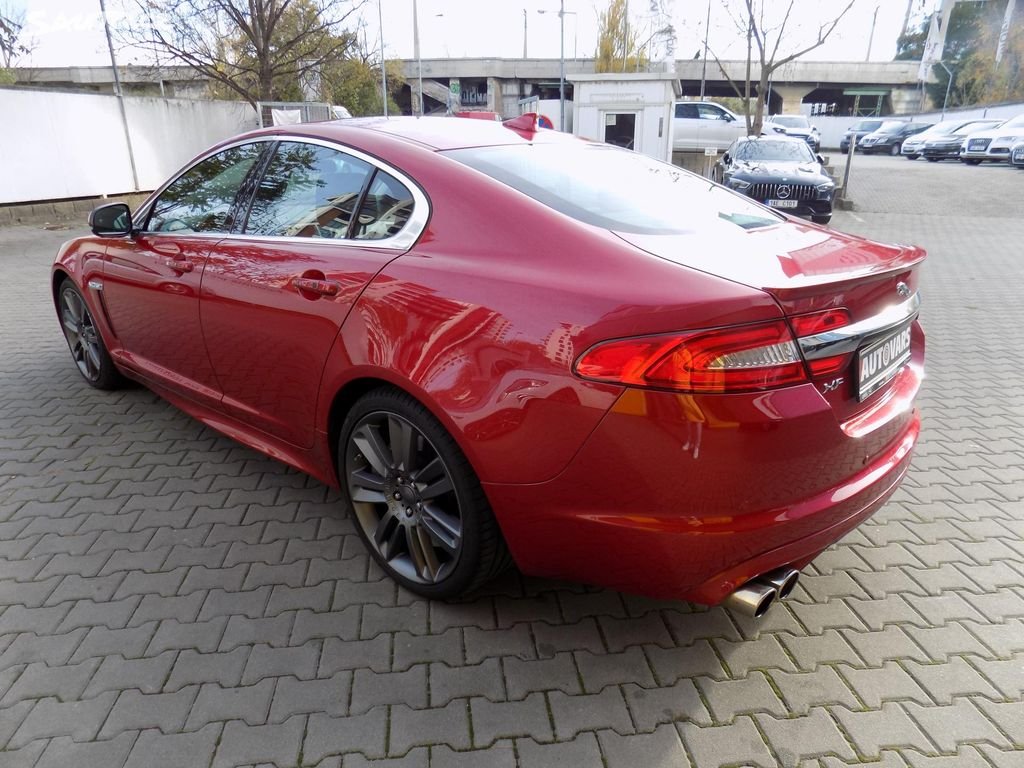 Jaguar XF
