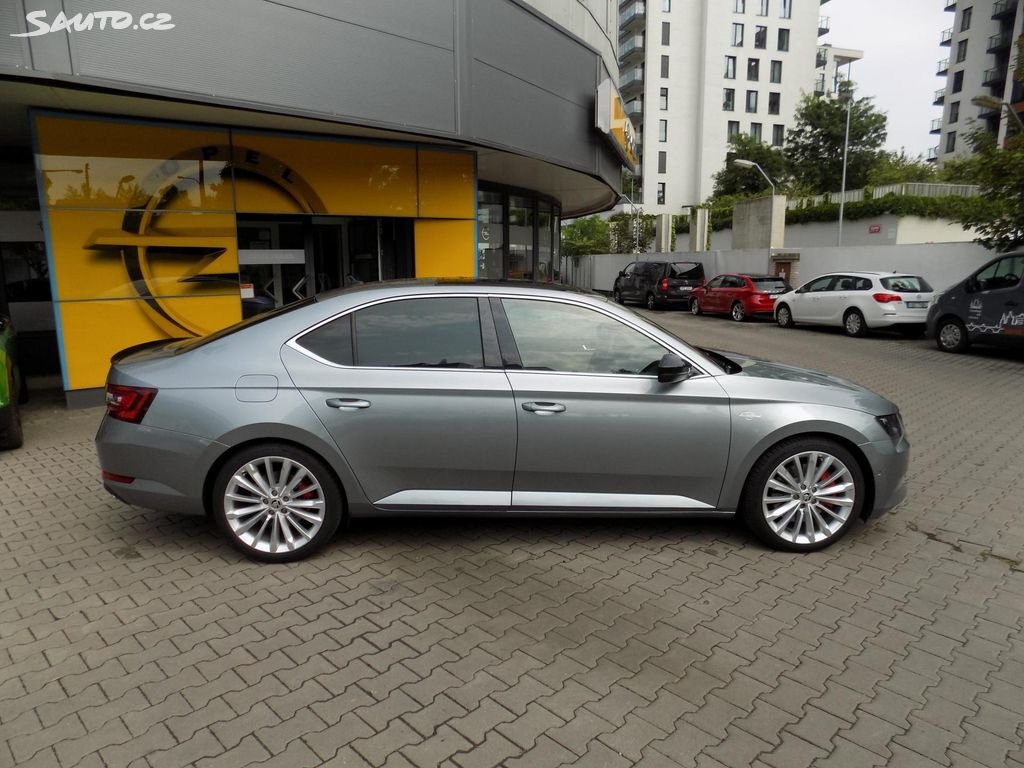 Škoda Superb