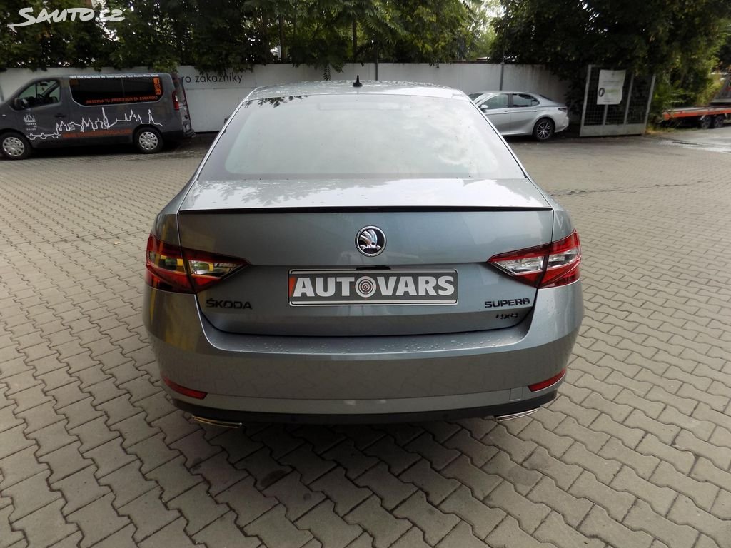 Škoda Superb