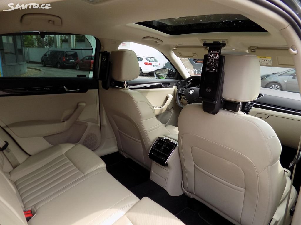 Škoda Superb